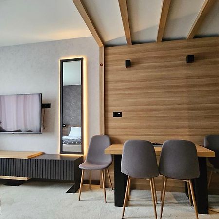 Woodside Apartments Копаоник Екстериор снимка